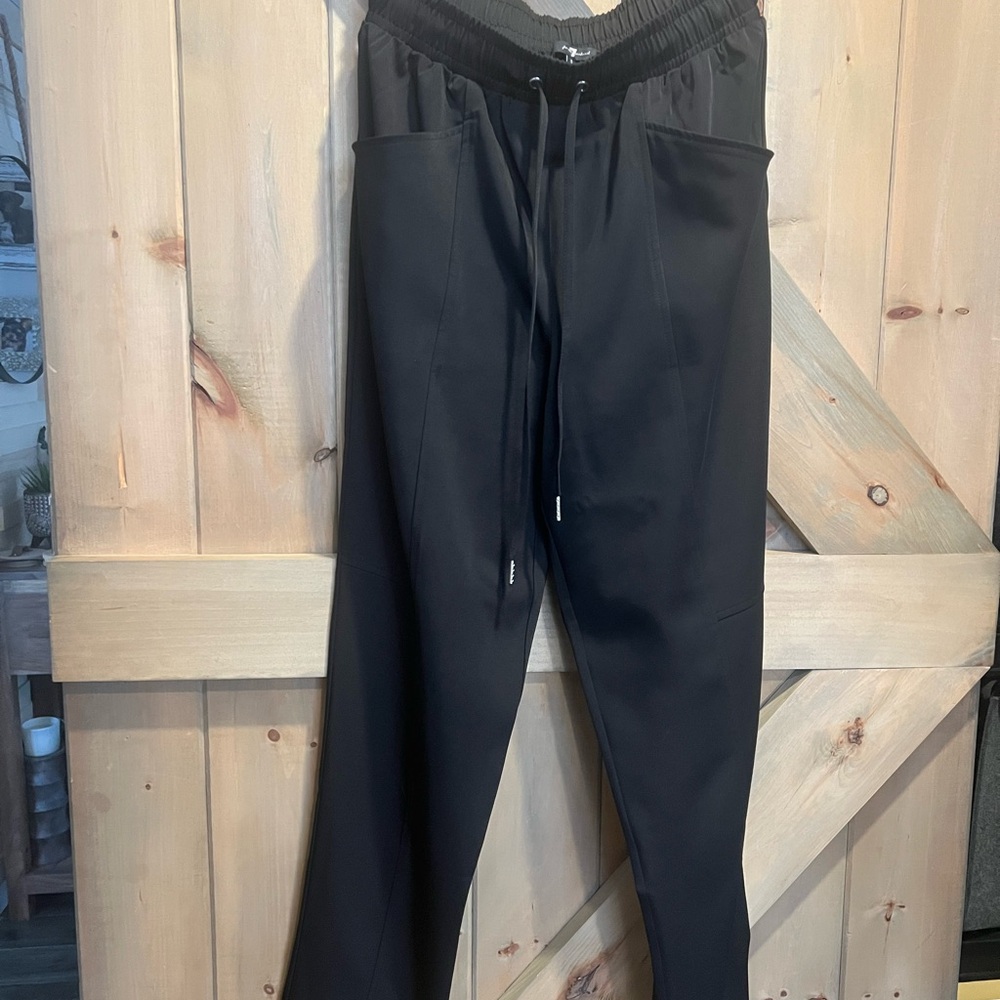 Women’s 7 for All Mankind Black Jogger style Pants